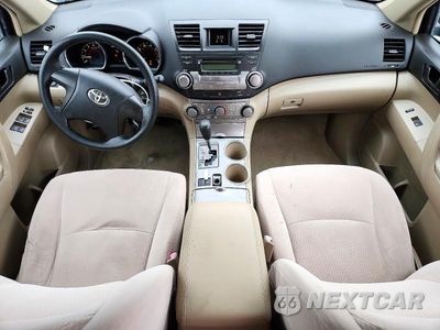 Zdjęcie 8 z 13 samochodu: 2009 TOYOTA HIGHLANDER BASE VIN:JTEDA41A292006165 - miniatura