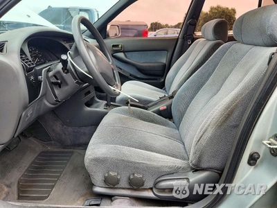 Zdjęcie 7 z 12 samochodu: 1994 TOYOTA CAMRY LE VIN:4T1SK12E1RU361238 - miniatura