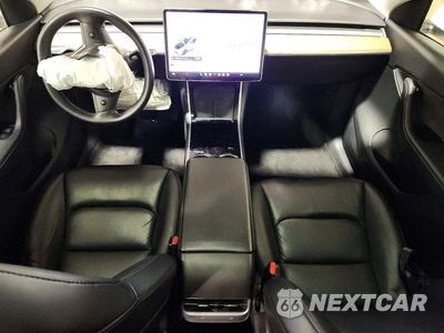 Zdjęcie 8 z 13 samochodu: 2020 TESLA MODEL Y VIN:5YJYGDEE9LF045728 - miniatura