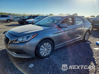 2017 HYUNDAI SONATA HYBRID SE KMHE24L13HA056379 - główne zdjęcie licytacji z USA - miniatura