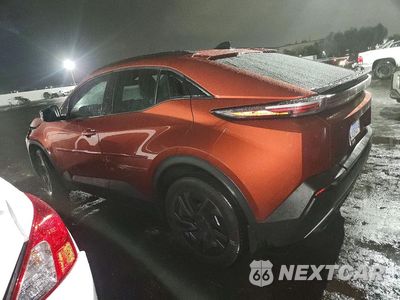 Drugie zdjęcie samochodu z przodu: 2026 TOYOTA C-HR SE VIN:JTMAAAAD1TJ017395 - miniatura