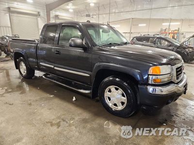 Czwarte zdjęcie samochodu z boku: 2005 GMC NEW SIERRA K1500 VIN:2GTEK19B551352089 - miniatura