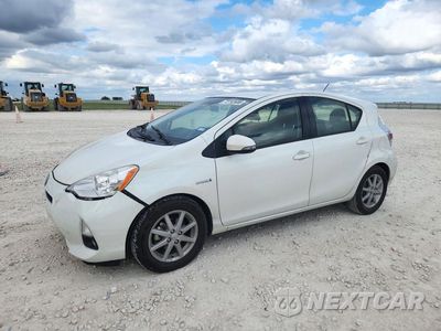 2014 TOYOTA PRIUS C FOUR JTDKDTB35E1561916 - główne zdjęcie licytacji z USA - miniatura