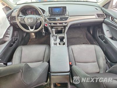 Zdjęcie 8 z 12 samochodu: 2019 HONDA ACCORD LX VIN:1HGCV1F10KA167073 - miniatura