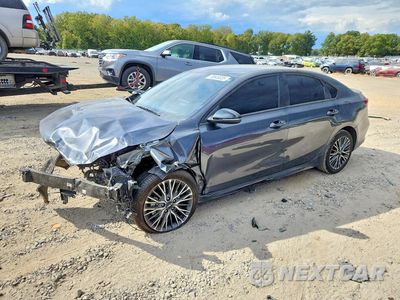 2024 KIA FORTE GT LINE 3KPF54AD5RE804044 - główne zdjęcie licytacji z USA - miniatura