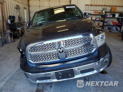 Piąte zdjęcie samochodu w środku: 2017 RAM 1500 LARAMIE VIN:1C6RR6NT5HS805969 - miniatura