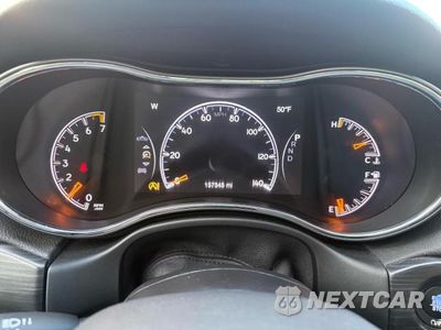 Zdjęcie 8 z 14 samochodu: 2020 JEEP GRAND CHEROKEE LAREDO VIN:1C4RJFAG7LC161970 - miniatura