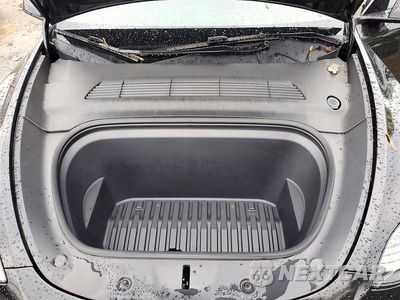 Zdjęcie 11 z 12 samochodu: 2024 TESLA MODEL Y VIN:7SAYGAEE1RF089426 - miniatura
