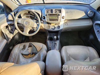 Zdjęcie 8 z 13 samochodu: 2007 TOYOTA RAV4 LIMITED VIN:JTMBD31V375123801 - miniatura