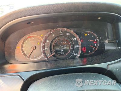 Zdjęcie 9 z 12 samochodu: 2016 HONDA ACCORD SPORT VIN:1HGCR2F53GA039026 - miniatura