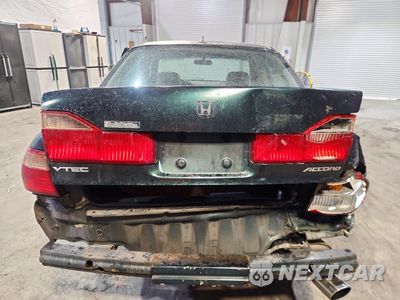 Zdjęcie 6 z 12 samochodu: 1998 HONDA ACCORD EX VIN:1HGCG6675WA180435 - miniatura