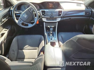 Zdjęcie 8 z 12 samochodu: 2015 HONDA ACCORD SPORT VIN:1HGCR2F55FA180744 - miniatura