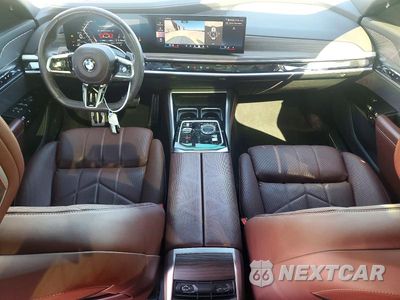 Zdjęcie 8 z 12 samochodu: 2024 BMW 760 XI VIN:WBA33EJ0XRCR41643 - miniatura
