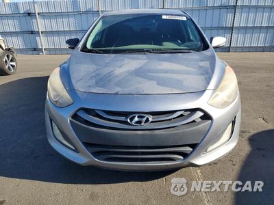 Piąte zdjęcie samochodu w środku: 2014 HYUNDAI ELANTRA GT BASE VIN:KMHD35LH2EU194422 - miniatura