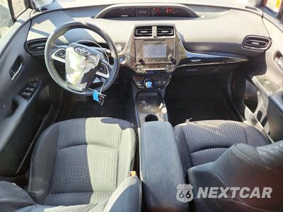 Zdjęcie 8 z 12 samochodu: 2016 TOYOTA PRIUS TWO VIN:JTDKBRFU8G3016277 - miniatura