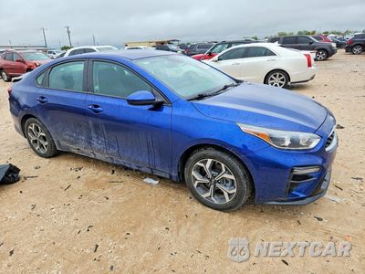 Czwarte zdjęcie samochodu z boku: 2020 KIA FORTE LXS VIN:3KPF24AD2LE259338 - miniatura