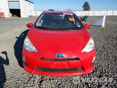 Piąte zdjęcie samochodu w środku: 2013 TOYOTA PRIUS C TWO VIN:JTDKDTB37D1553475 - miniatura