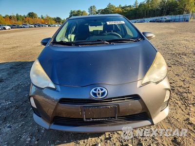 Piąte zdjęcie samochodu w środku: 2013 TOYOTA PRIUS C TWO VIN:JTDKDTB33D1531151 - miniatura