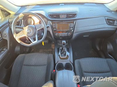 Zdjęcie 8 z 13 samochodu: 2018 NISSAN ROGUE S VIN:KNMAT2MT2JP602578 - miniatura