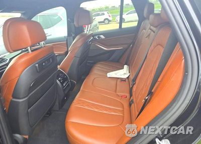 Zdjęcie 6 z 11 samochodu: 2019 BMW X5 XDRIVE40I VIN:5UXCR6C55KLL53461 - miniatura