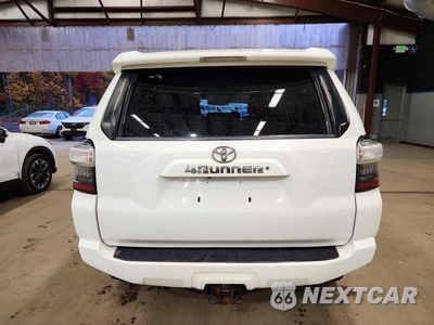 Zdjęcie 6 z 13 samochodu: 2015 TOYOTA 4RUNNER SR5 VIN:JTEBU5JR1F5243623 - miniatura