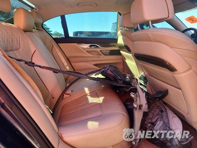 Zdjęcie 10 z 13 samochodu: 2016 BMW 740 I VIN:WBA7E2C52GG546638 - miniatura