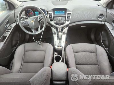Zdjęcie 8 z 12 samochodu: 2015 CHEVROLET CRUZE LT VIN:1G1PC5SB8F7257272 - miniatura