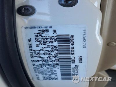 Zdjęcie 12 z 12 samochodu: 2003 TOYOTA AVALON XLS VIN:4T1BF28BX3U312845 - miniatura