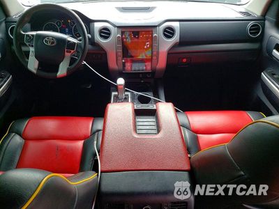 Zdjęcie 8 z 12 samochodu: 2014 TOYOTA TUNDRA CREWMAX SR5 VIN:5TFEY5F12EX172671 - miniatura