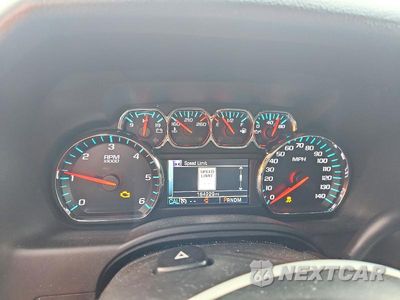 Zdjęcie 9 z 13 samochodu: 2015 CHEVROLET SUBURBAN K1500 LT VIN:1GNSKJKC3FR619963 - miniatura