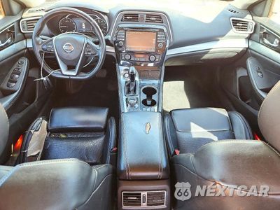 Zdjęcie 8 z 12 samochodu: 2018 NISSAN MAXIMA 3.5 SV VIN:1N4AA6AP4JC370762 - miniatura