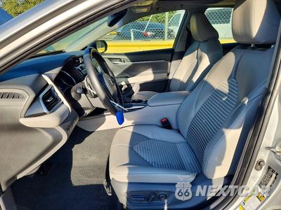 Zdjęcie 7 z 12 samochodu: 2018 TOYOTA CAMRY SE VIN:4T1B11HK7JU556409 - miniatura