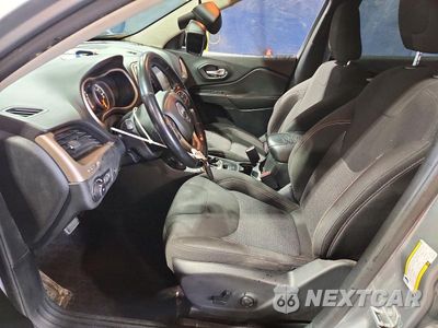 Zdjęcie 7 z 14 samochodu: 2016 JEEP CHEROKEE LATITUDE VIN:1C4PJMCB7GW305549 - miniatura