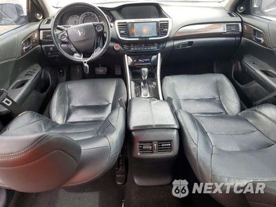 Zdjęcie 8 z 12 samochodu: 2017 HONDA ACCORD EXL VIN:1HGCR2F81HA086972 - miniatura