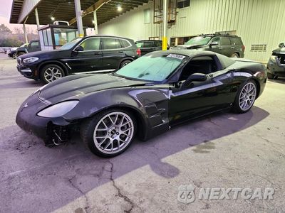 2008 CHEVROLET CORVETTE 1G1YY26W285123986 - główne zdjęcie licytacji z USA - miniatura