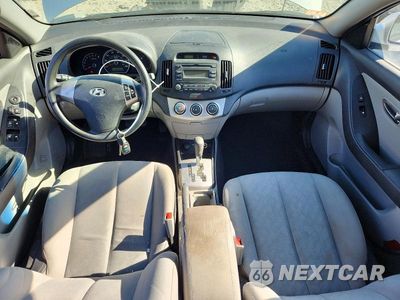 Zdjęcie 8 z 12 samochodu: 2010 HYUNDAI ELANTRA GLS VIN:KMHDU4AD9AU188070 - miniatura