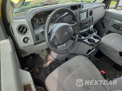 Zdjęcie 8 z 13 samochodu: 2018 FORD E350 BOX TRUCK VIN:1FDWE3F65JDC22404 - miniatura