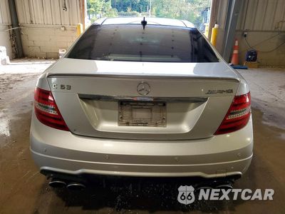 Zdjęcie 6 z 13 samochodu: 2014 MERCEDES-BENZ C 63 AMG VIN:WDDGJ7HB0EG157008 - miniatura