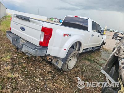 Trzecie zdjęcie samochodu z tyłu: 2019 FORD F350 SUPER DUTY VIN:1FT8W3DT8KEE82147 - miniatura