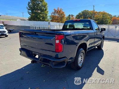 Trzecie zdjęcie samochodu z tyłu: 2019 CHEVROLET SILVERADO K1500 VIN:3GCNYAEH8KG292515 - miniatura