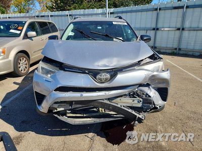 Piąte zdjęcie samochodu w środku: 2017 TOYOTA RAV4 LE VIN:2T3BFREV0HW655508 - miniatura