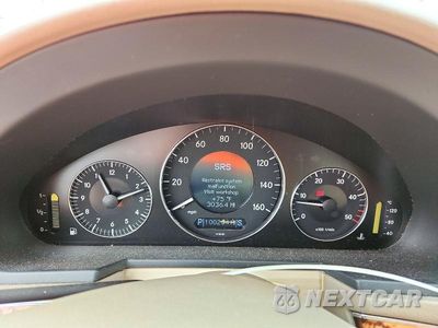 Zdjęcie 9 z 12 samochodu: 2006 MERCEDES-BENZ E 320 CDI VIN:WDBUF26J96A914051 - miniatura