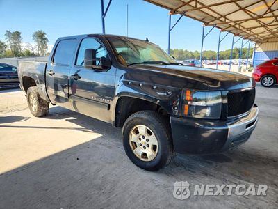 Czwarte zdjęcie samochodu z boku: 2010 CHEVROLET SILVERADO K1500 LT VIN:3GCRKSE36AG106143 - miniatura