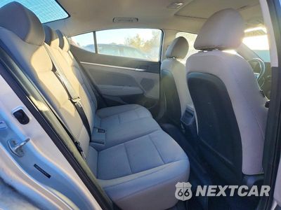 Zdjęcie 10 z 12 samochodu: 2019 HYUNDAI ELANTRA VALUE EDITION VIN:5NPD84LF6KH479273 - miniatura