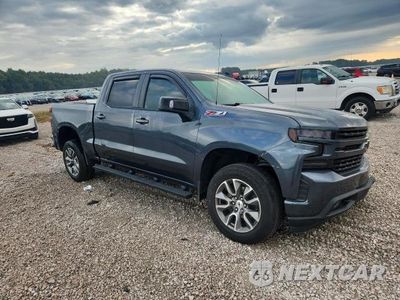 Czwarte zdjęcie samochodu z boku: 2019 CHEVROLET SILVERADO K1500 RST VIN:1GCUYEEDXKZ165846 - miniatura