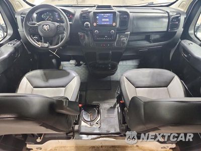 Zdjęcie 8 z 13 samochodu: 2025 RAM PROMASTER 3500 3500 HIGH VIN:3C6MRVHGXSE546019 - miniatura