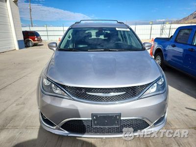Piąte zdjęcie samochodu w środku: 2017 CHRYSLER PACIFICA TOURING L VIN:2C4RC1BG3HR668388 - miniatura