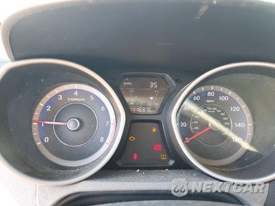 Zdjęcie 9 z 13 samochodu: 2015 HYUNDAI ELANTRA SE VIN:KMHDH4AEXFU225485 - miniatura