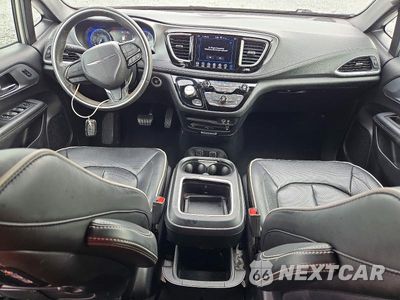 Zdjęcie 8 z 13 samochodu: 2019 CHRYSLER PACIFICA LIMITED VIN:2C4RC1GG6KR715560 - miniatura