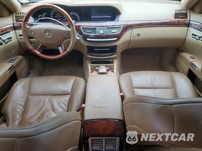 Zdjęcie 8 z 12 samochodu: 2009 MERCEDES-BENZ S 550 VIN:WDDNG71X39A259407 - miniatura